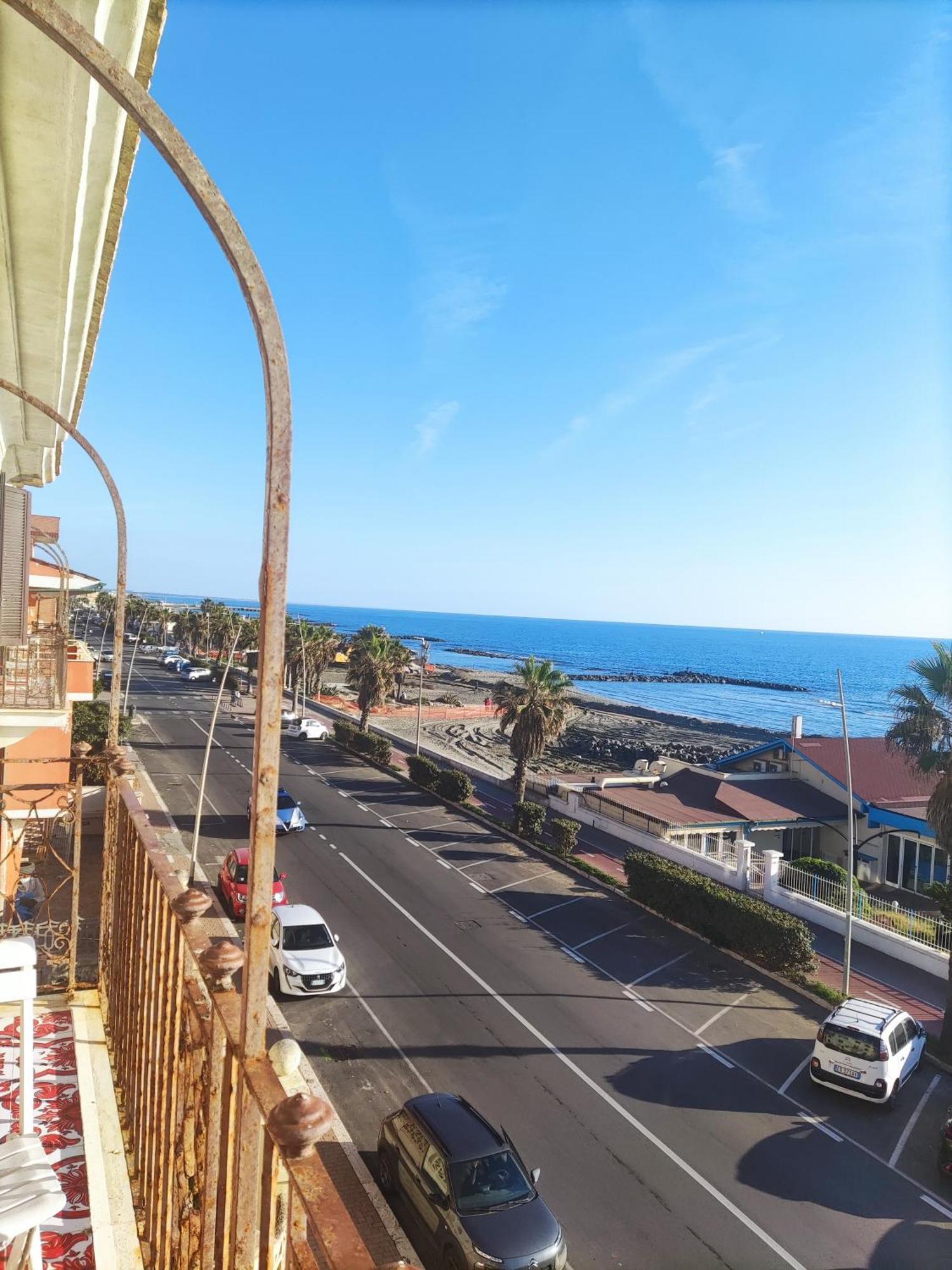 Apartment With Seaview Casa Davidoff Λίντο ντι Όστια Εξωτερικό φωτογραφία
